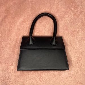 Black Purse